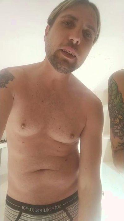 0Gayboyshot