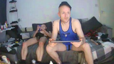 2straightlads4