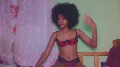 Acia_Sexee