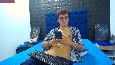 Alex_Jamees