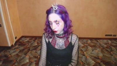 AmazingDoll__