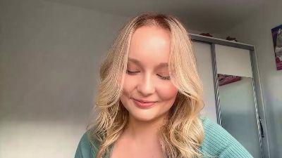 AnamariaLeever