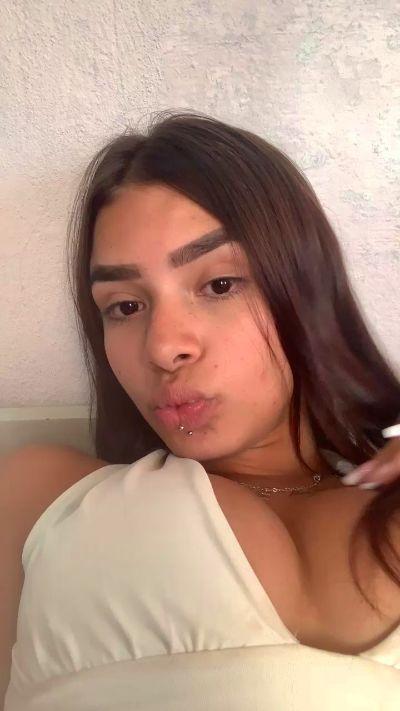 Babyyhot1
