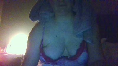 Blondiee38