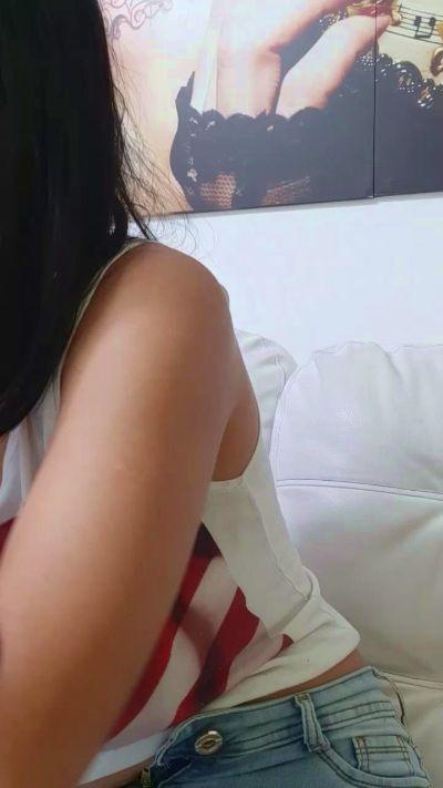 Cami_kiss