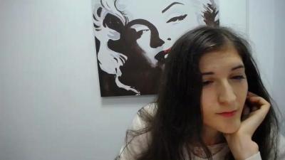 Carming_hostess