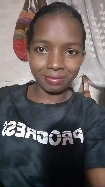 Christelle25