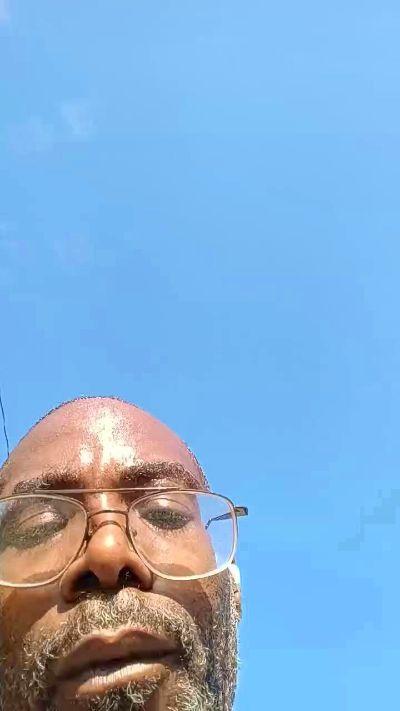 ComeHandleme