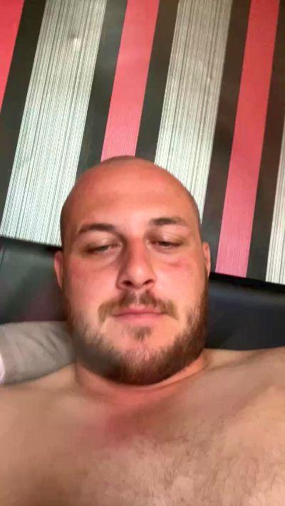Cuck28boy