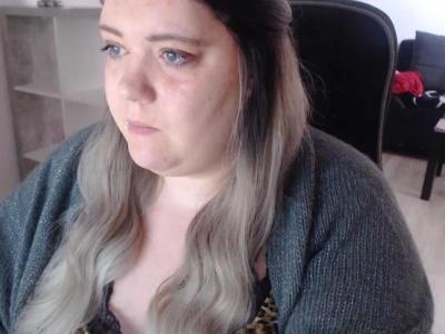 CurvyAngii