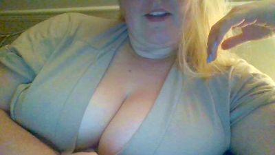 CurvyScarlettXX