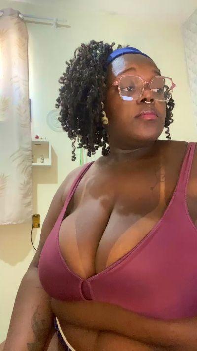 Girl_GG24