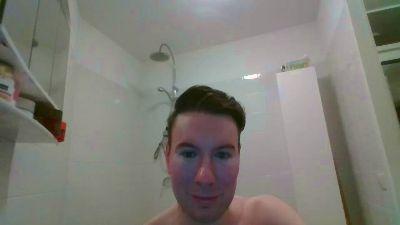 Guyschie26