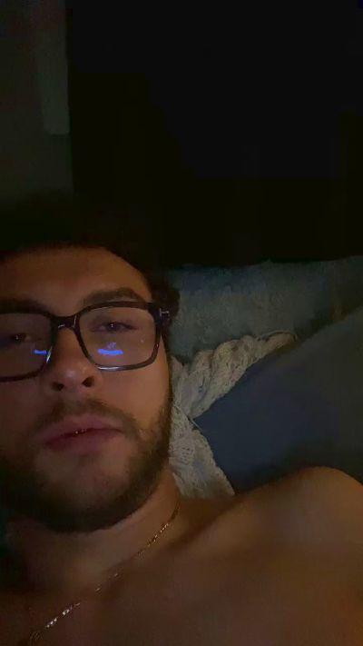 Hornycanadian1