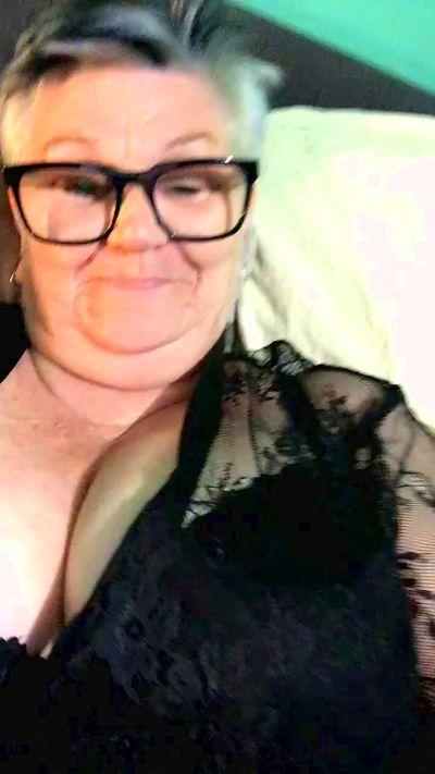 Hotmumma63