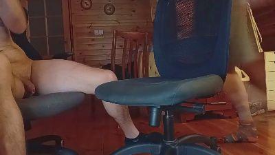 HugeCockLover21