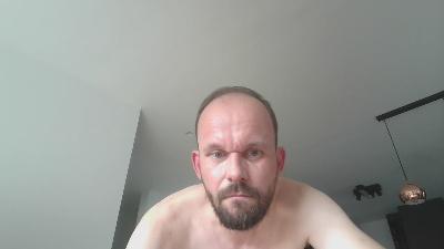 HungryCumDump39