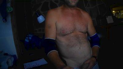 Hungthickbrit52