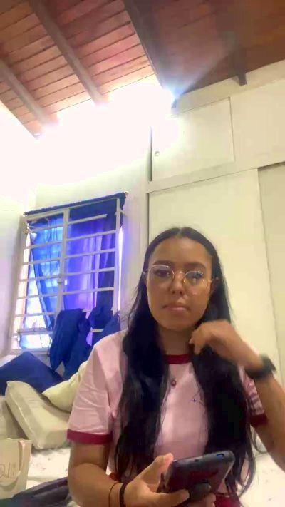 Jenny_Brunette