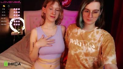 Julia_Tina