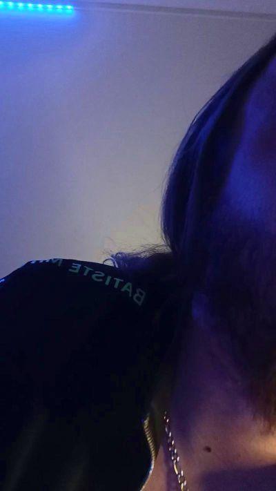 Le____s