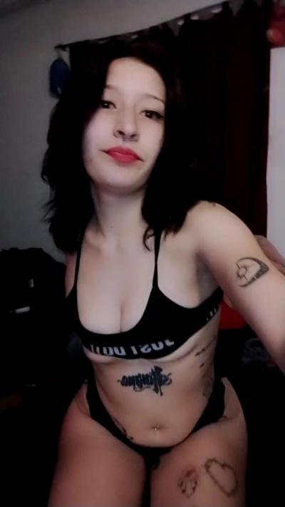 Leila_van03