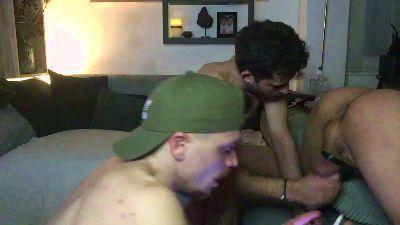 Liveboyssexe