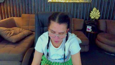 Livia_Shy