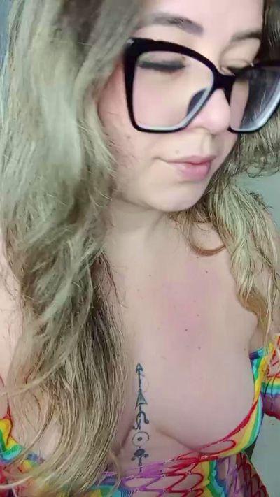 Loirahotwife