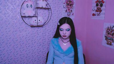 LolaFlirty_