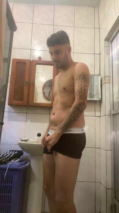 Lucas2022rj