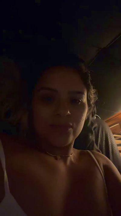 Mel_hot29