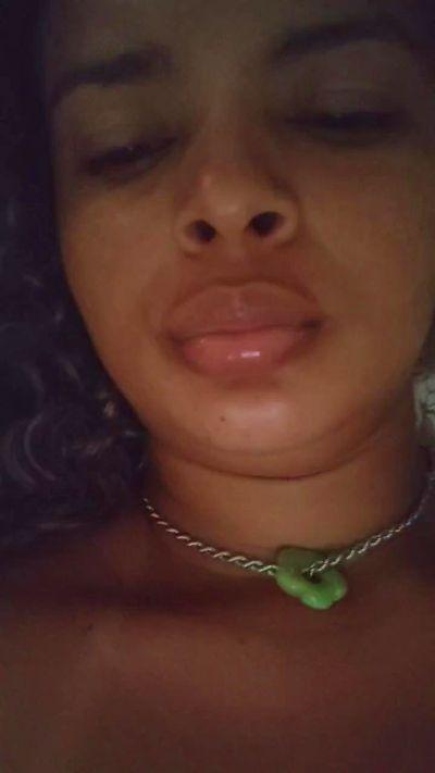 Mia_isis
