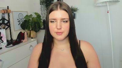 Miabrunette22