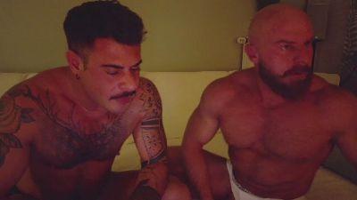 Muscle_and_Bald