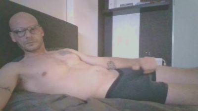 Mv77