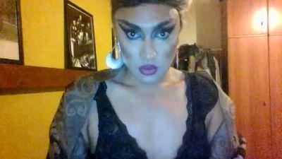 NAOMI_TRAVSEXY