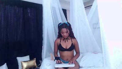 Nina_cutts