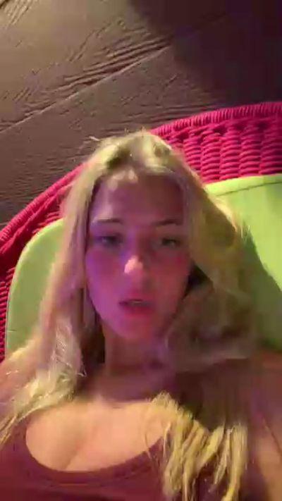 Parisdylann