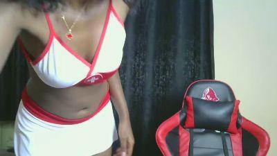 Pretty_Lyne