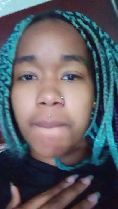 Rayna_Lee0