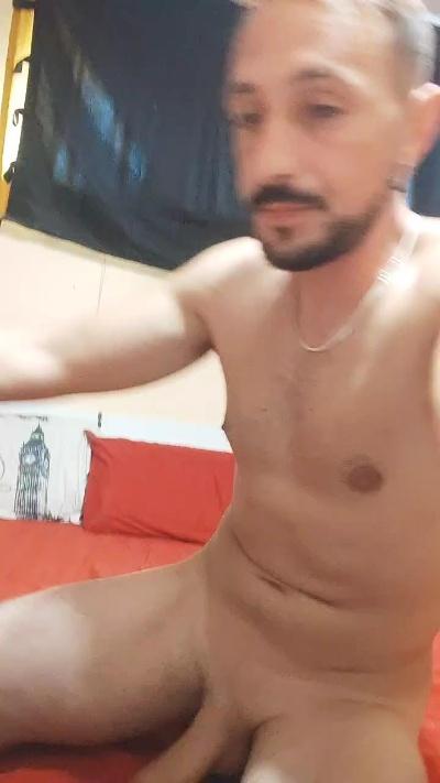 Red887