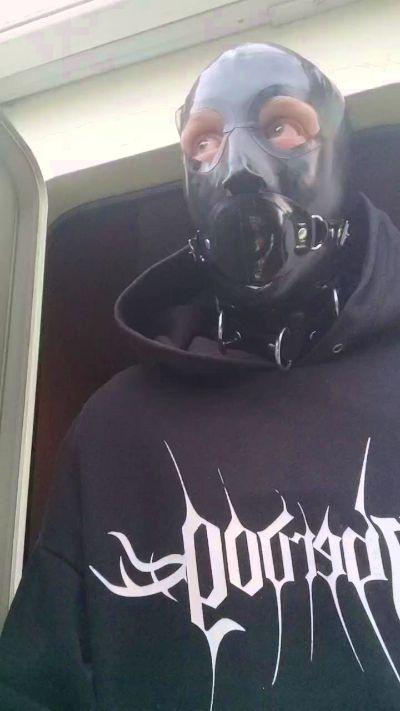 Rubbergoth1