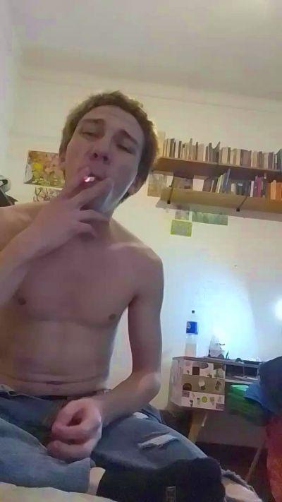 RyanTwinkhot