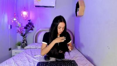 Scarlett_jones1