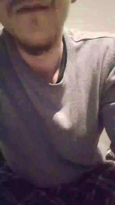 Sexy_Guy98