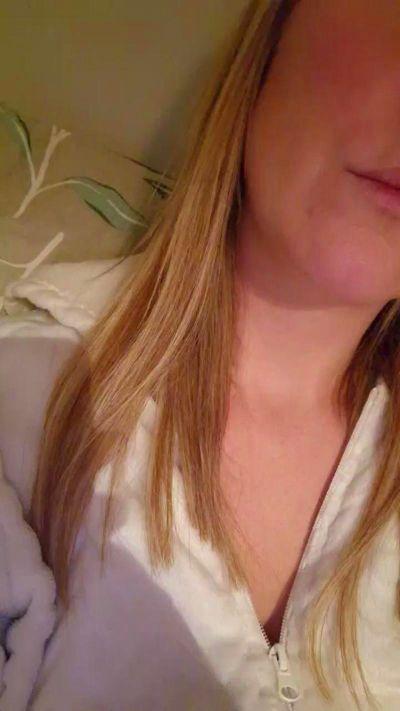 Sexyblondie09