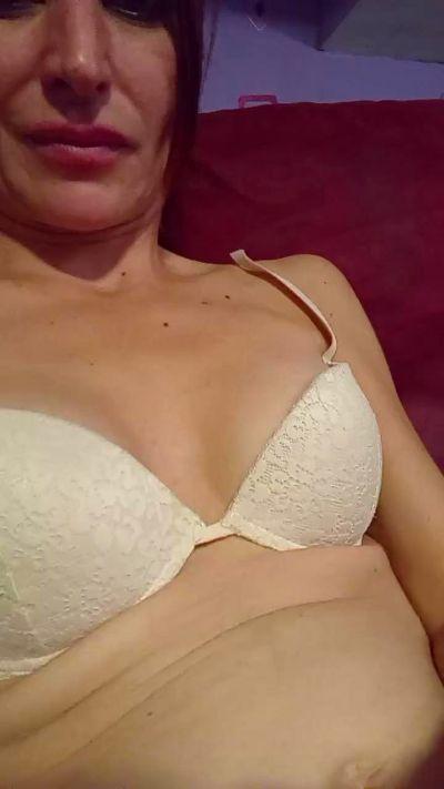 Sexywifey22