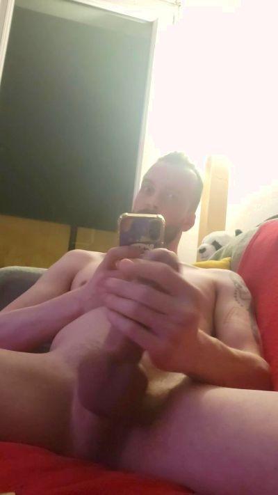 Sneaktoy_