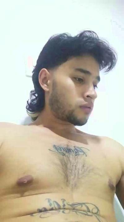 Tomy_Cross